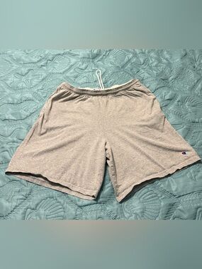Men’s Champion Light Gray Lounge Shorts with Elastic Waist and pockets XL